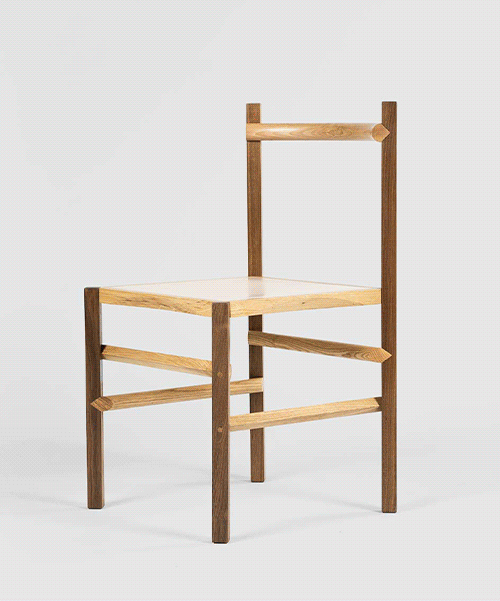 the future perfect exhibe 'the chair' con 50 diseños de 50 diseñadores