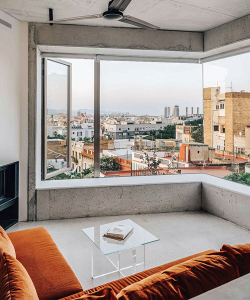 barbara appolloni convierte un garaje en un pequeño pero elegante departamento en barcelona