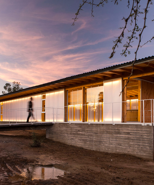 DEMO arquitectos presenta 'centro de lana merino' para artesanos en chile