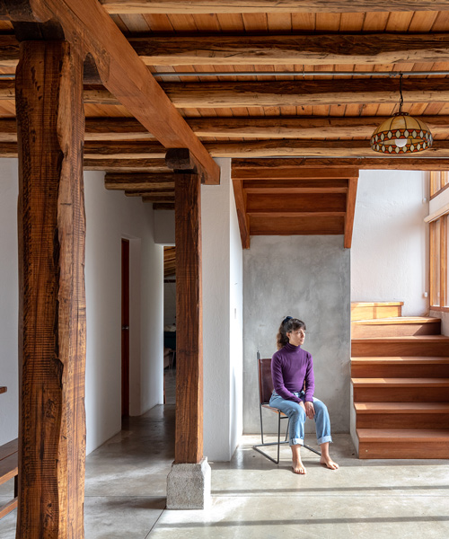 Jorge Ramón Giacometti renueva la 'Casa de los Aguacates' en Ecuador con su nueva fachada acristalada
