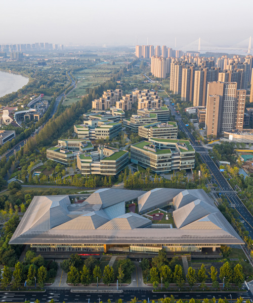 nbbj agrega oficinas pentagonales a la isla ecológica de alta tecnología de nanjing en china