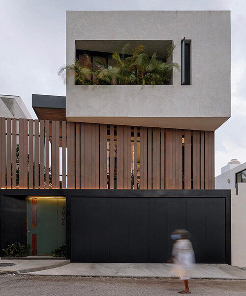 desnivel arquitectos apila volúmenes sólidos y celosías verticales para hacer 'casa x' en méxico