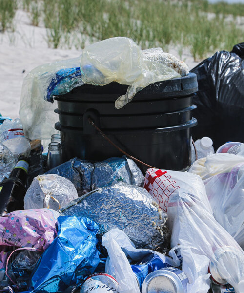 bolsas de plástico podrían ser recicladas para ser textiles utilizables, según nueva investigación