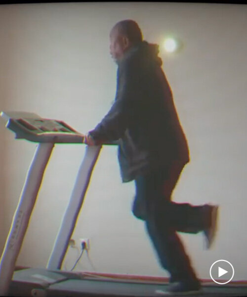mirar: Ai Weiwei corre sobre una caminadora otorgada por Julian Assange en defensa de la libertad de prensa