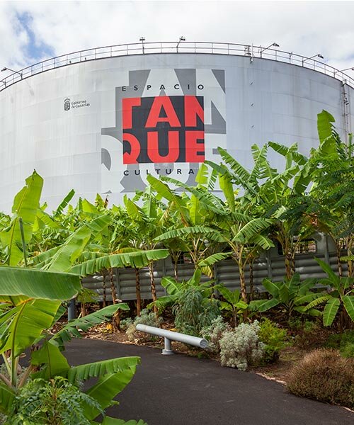 nuevo jardín de plátano de menis arquitectos toma el control del antiguo tanque de petróleo en las islas canarias