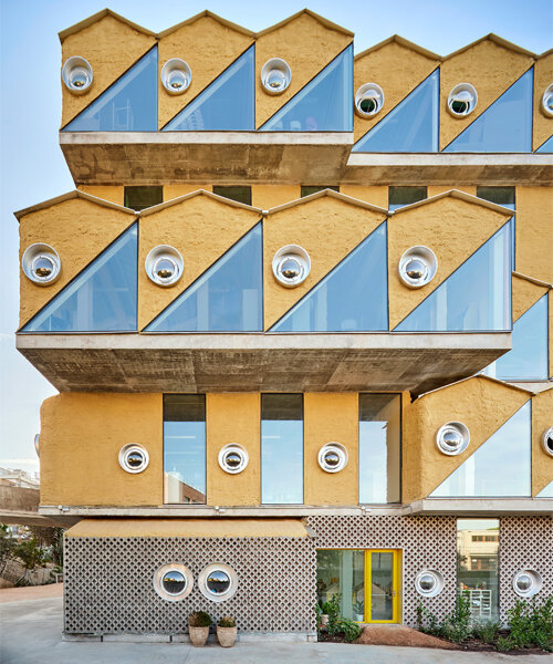 andrés jaque diseña una escuela privada en madrid como un 'multiverso' apilado y complejo