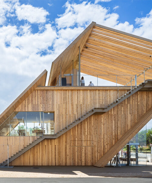kengo kuma diseña un observatorio/café en japón como una 'escalera hacia el cielo'