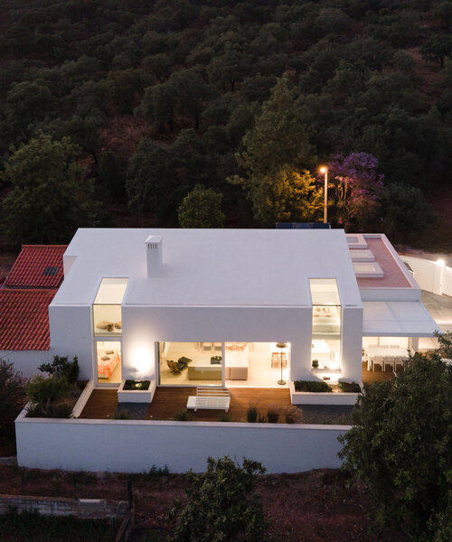 blanco puro, las geometrías mínimas de casa simão son la joya del campo portugués
