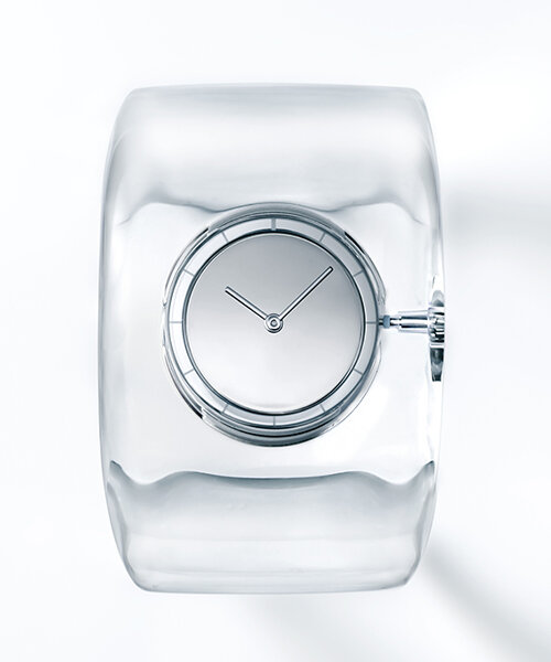tokujin yoshioka aporta una estética más atrevida a la serie de relojes 'O' de issey miyake