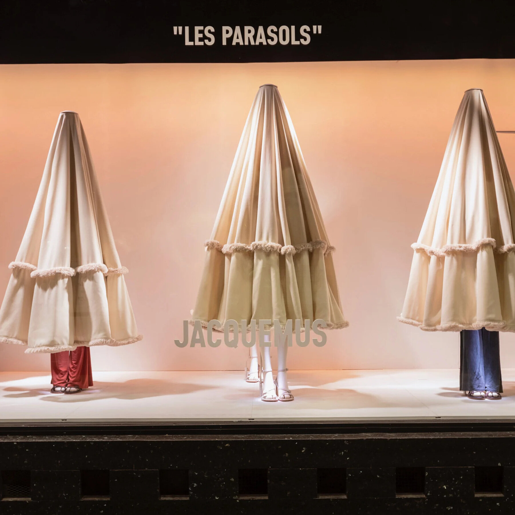 jacquemus-galerie-lafayette-paris-takeover-designboom-08a