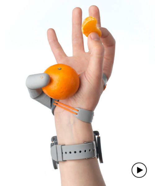 pulgar robótico impreso en 3D sostiene objetos como un dedo real