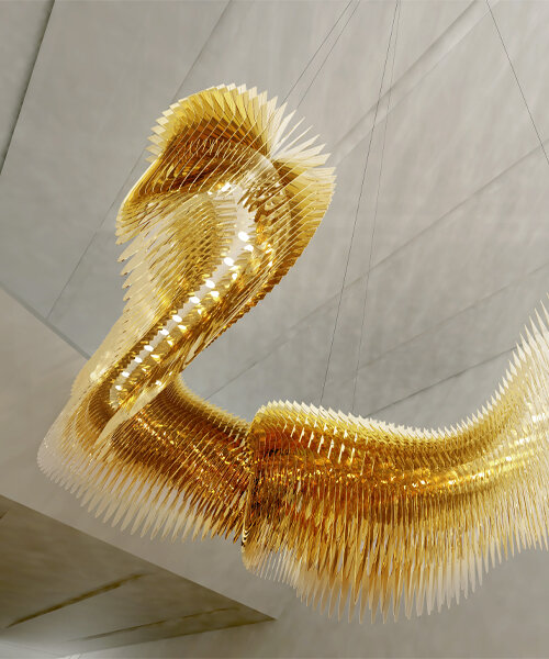 x SLAMP, la nueva escultura luminosa de zaha hadid que se ondula y deforma