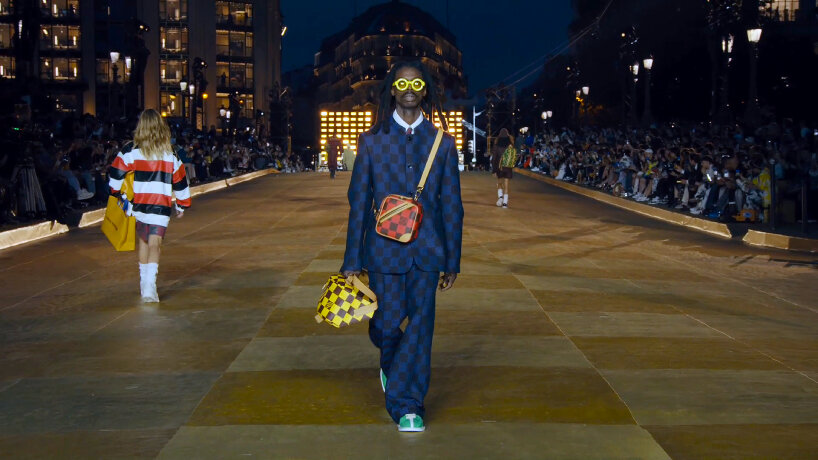 Louis Vuitton SS24: Pharrell Williams debuta en París. - Revista Maxwell