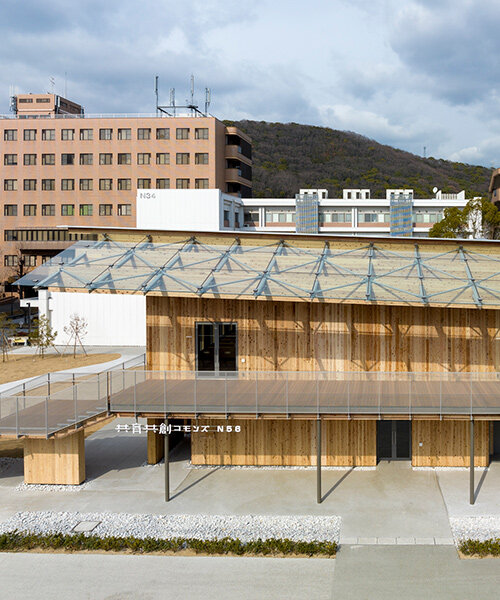 el aula de madera de kengo kuma impulsa el diseño ecológico en la universidad de okama