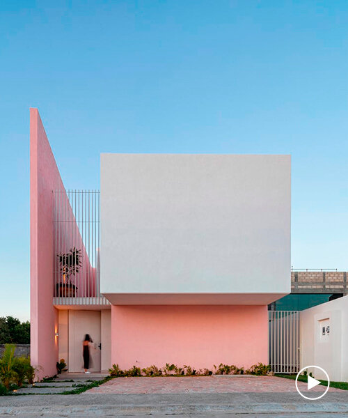 la fachada oeste de la casa banderas en méxico se convierte en un muro escultórico de color rosa