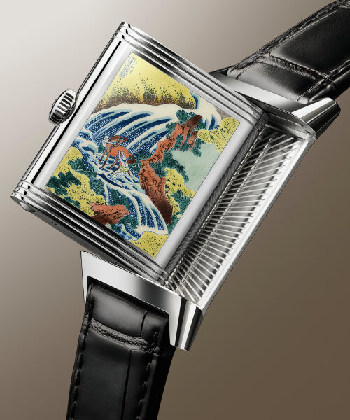 jaeger-lecoultre rinde homenaje a hokusai reproduciendo sus xilografías tras los relojes ‘reverso'