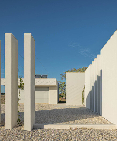 el estudio portugués dp arquitectos diseña 'casa em romeira' con un minimalismo radiante