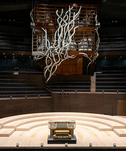 el órgano más grande de escandinavia, con tubos de 260 metros impresos en 3d, toca en el centro de música de helsinki