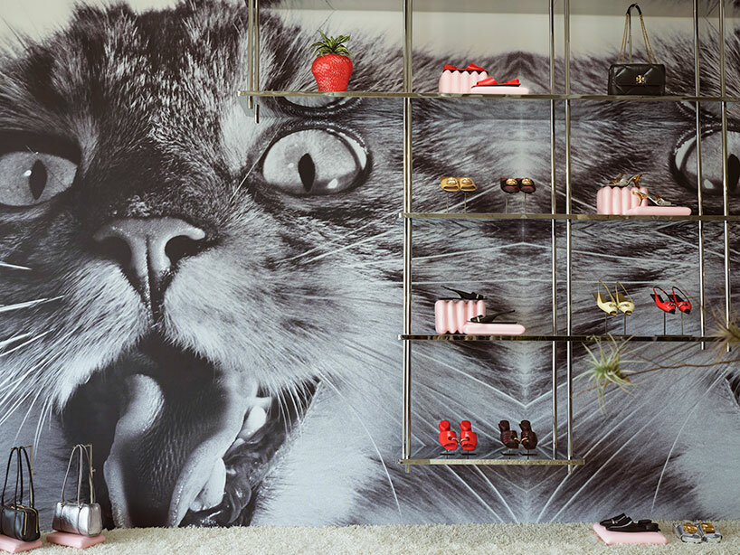 tory burch y humberto leon inauguran una nueva tienda en LA con un interior inspirado en gatos